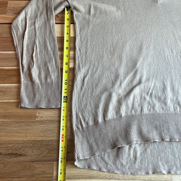 Michael Michael Kors V-Neck Sweater - Picture 6 of 6